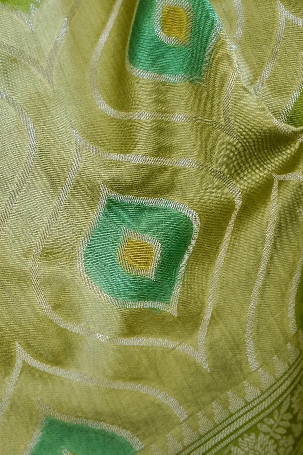 Handwoven Pista Green Rangkaat Pure Banarasi Muga Silk Saree