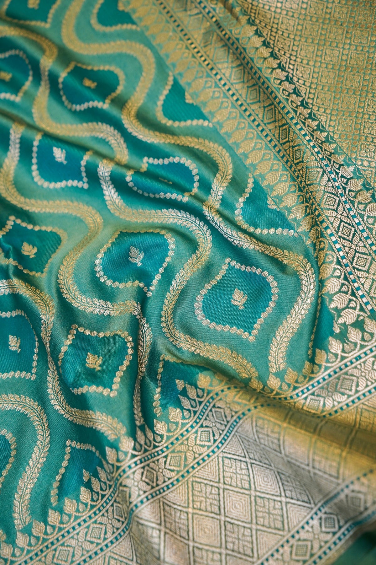 Ocean Green Rangkaat Mashru Silk Saree