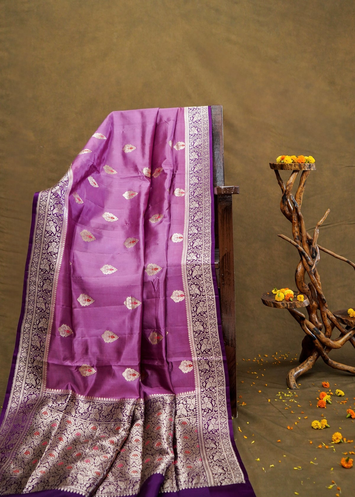 Handwoven Mauve Meenakari Buta Pure Banarasi Katan Silk Saree