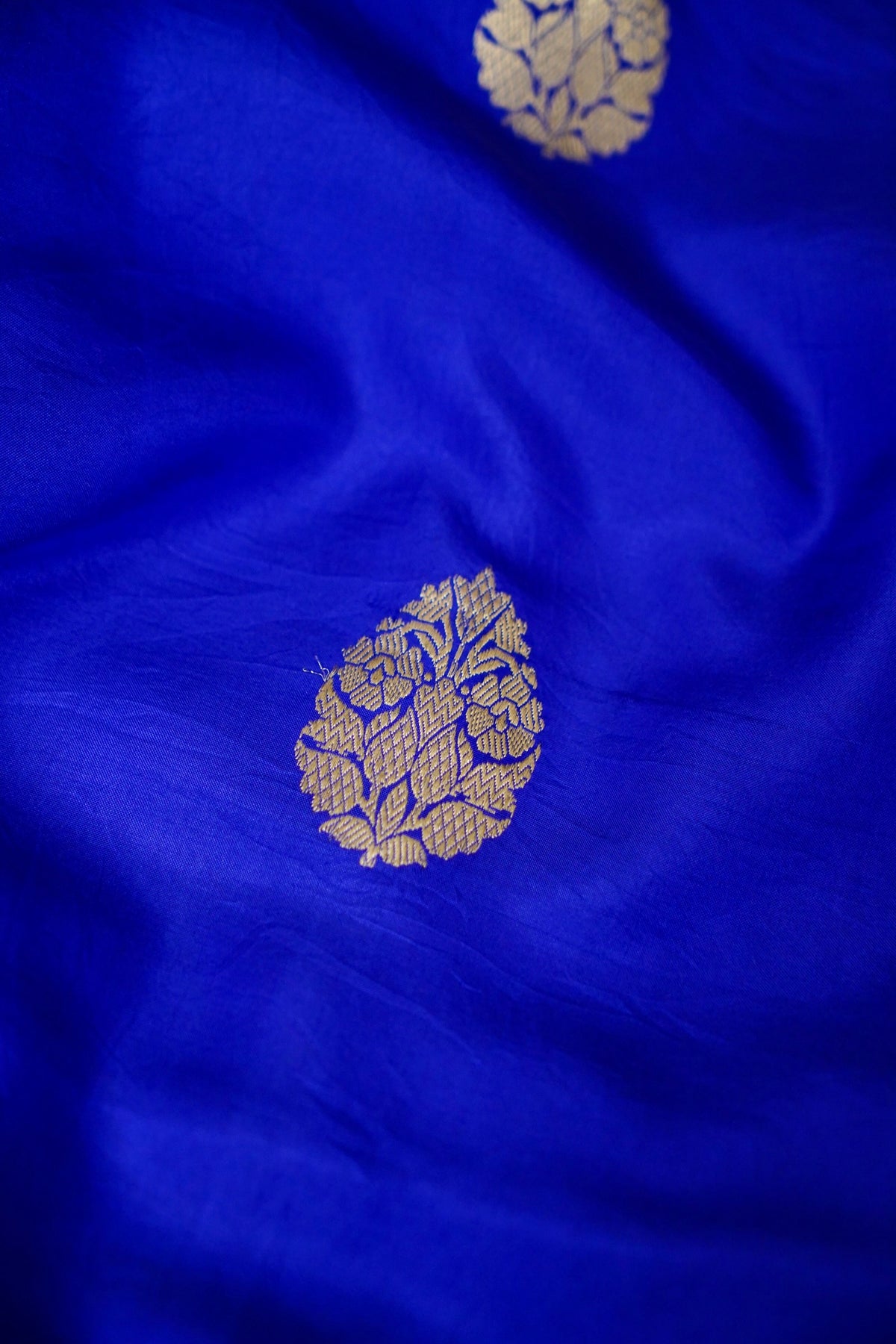 Handwoven Royal Blue Buta Pure Banarasi Katan Silk Saree