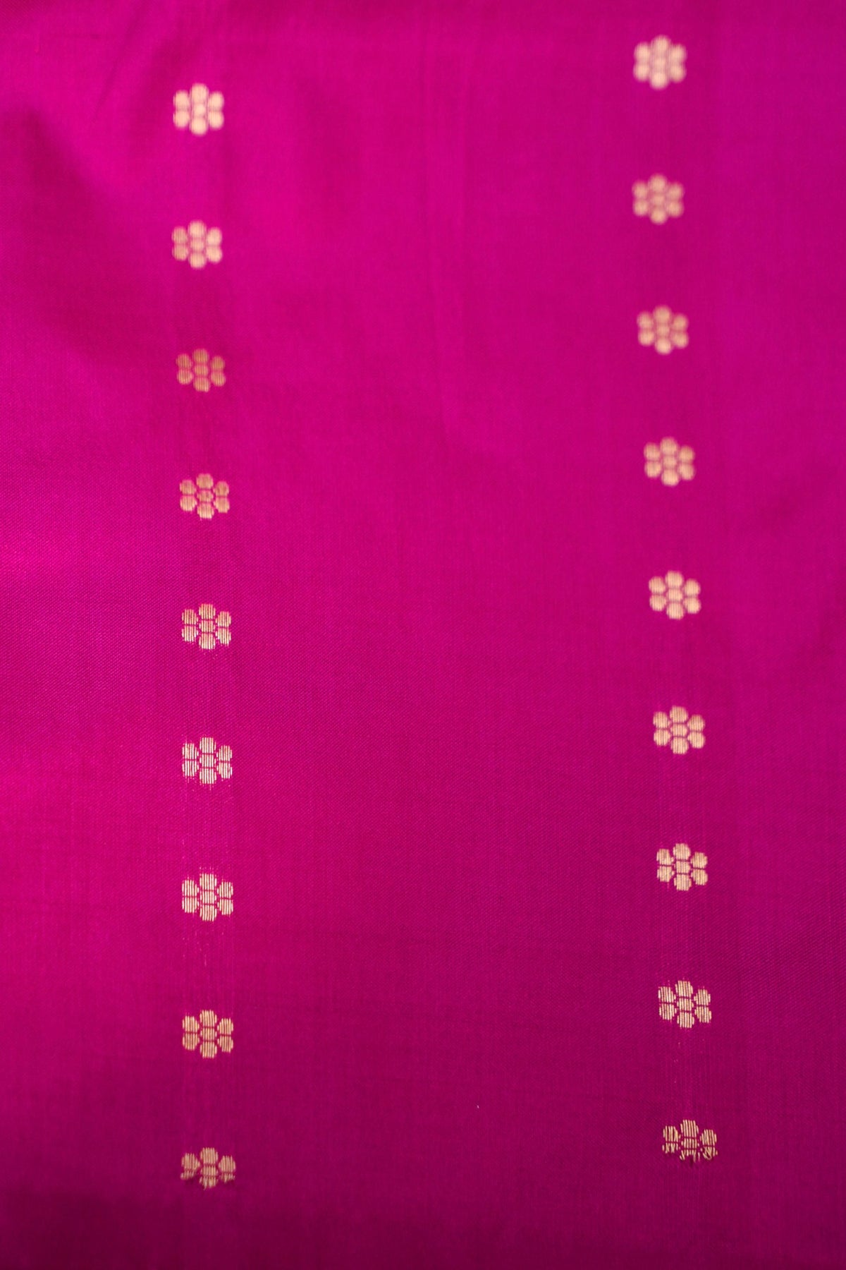 Handwoven Rani Pink Buta Pure Banarasi Katan Silk Saree