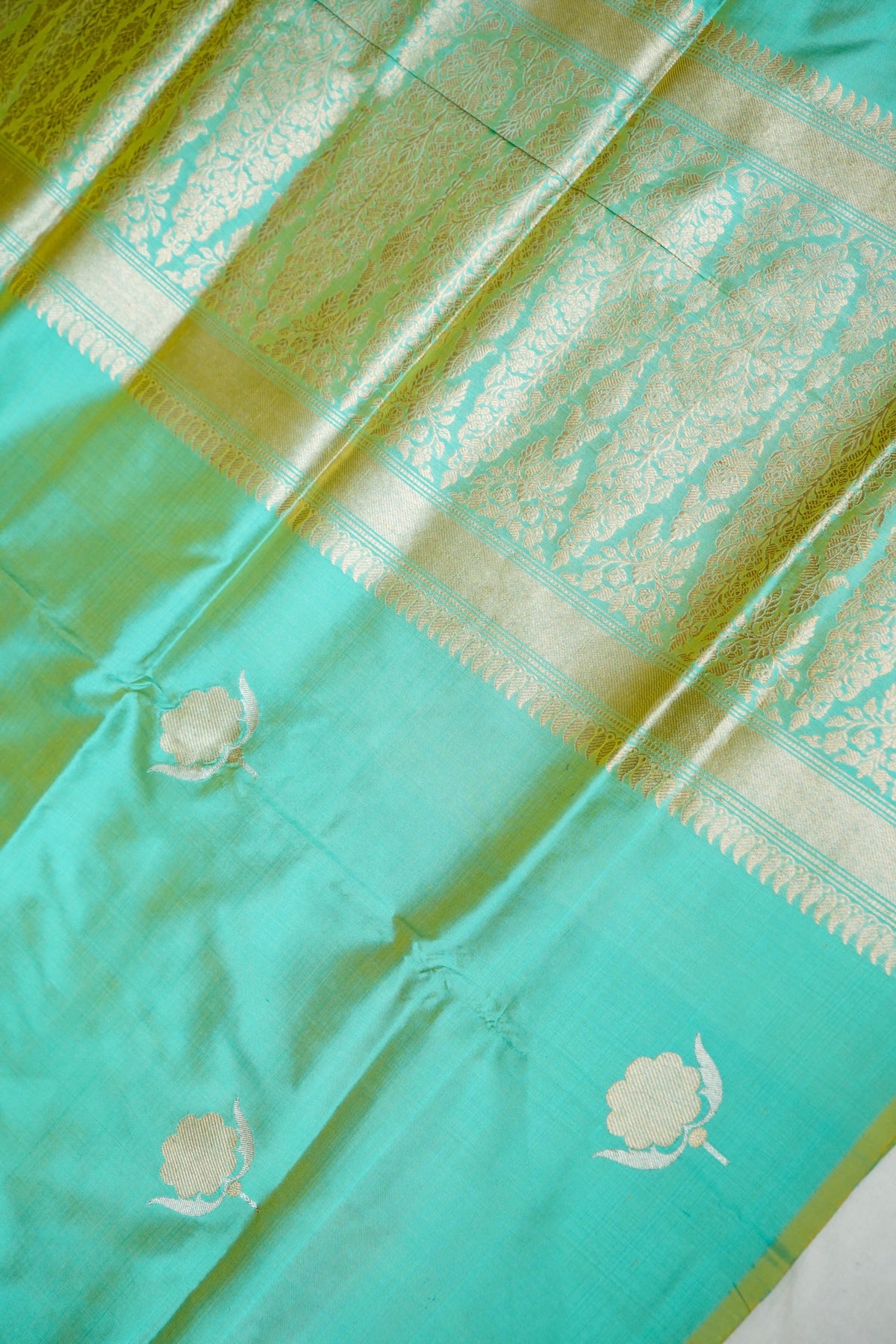 Handwoven Turquoise Blue Buta Pure Banarasi Katan Silk Saree