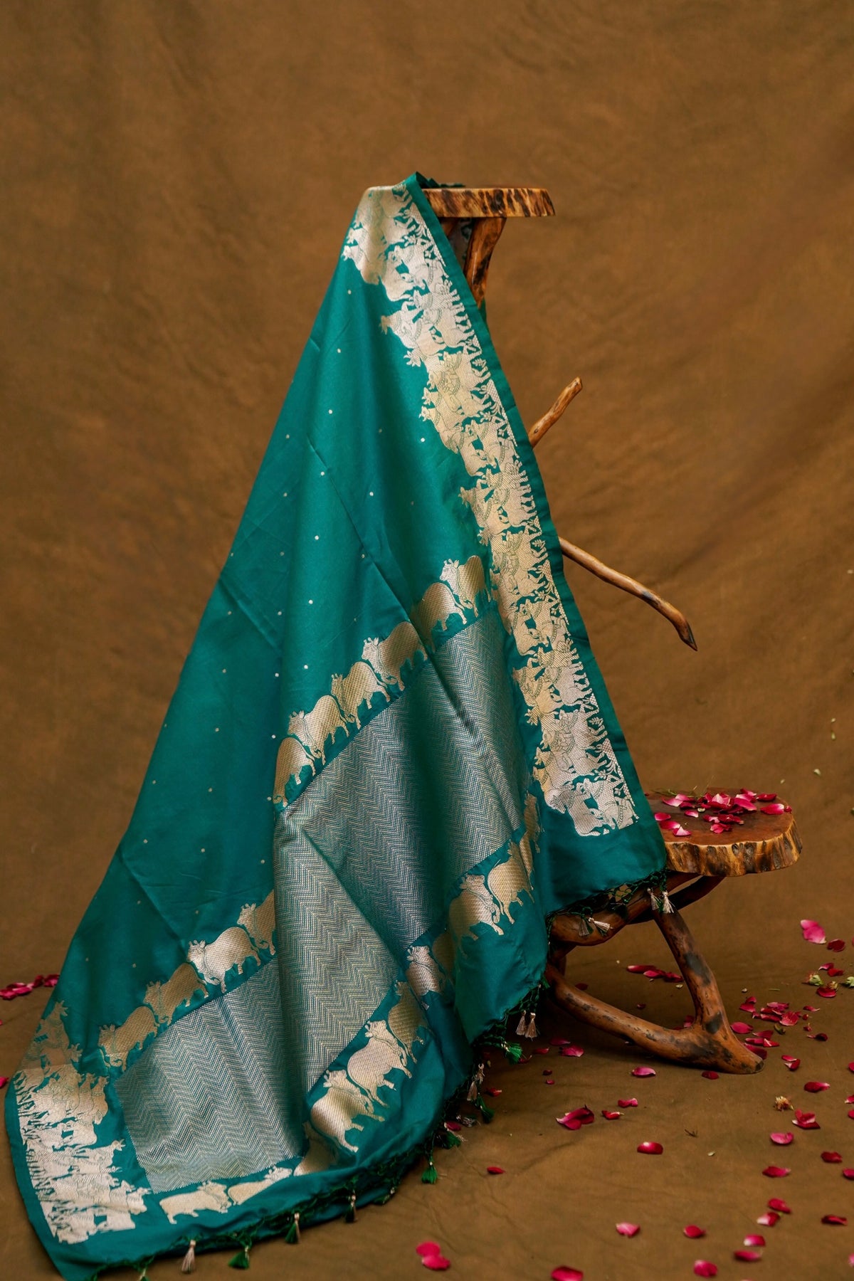Rama Green Banarasi Shikargah Katan Silk Dupatta.